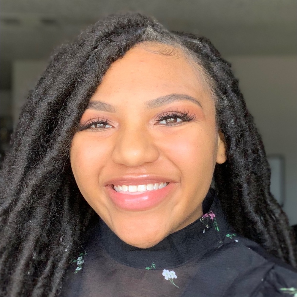 Meet your Posher, Lauryn